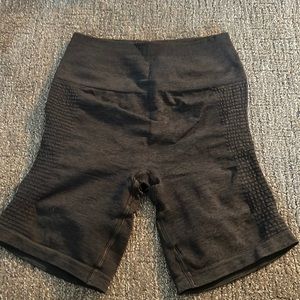 Alphalete seamless biker short